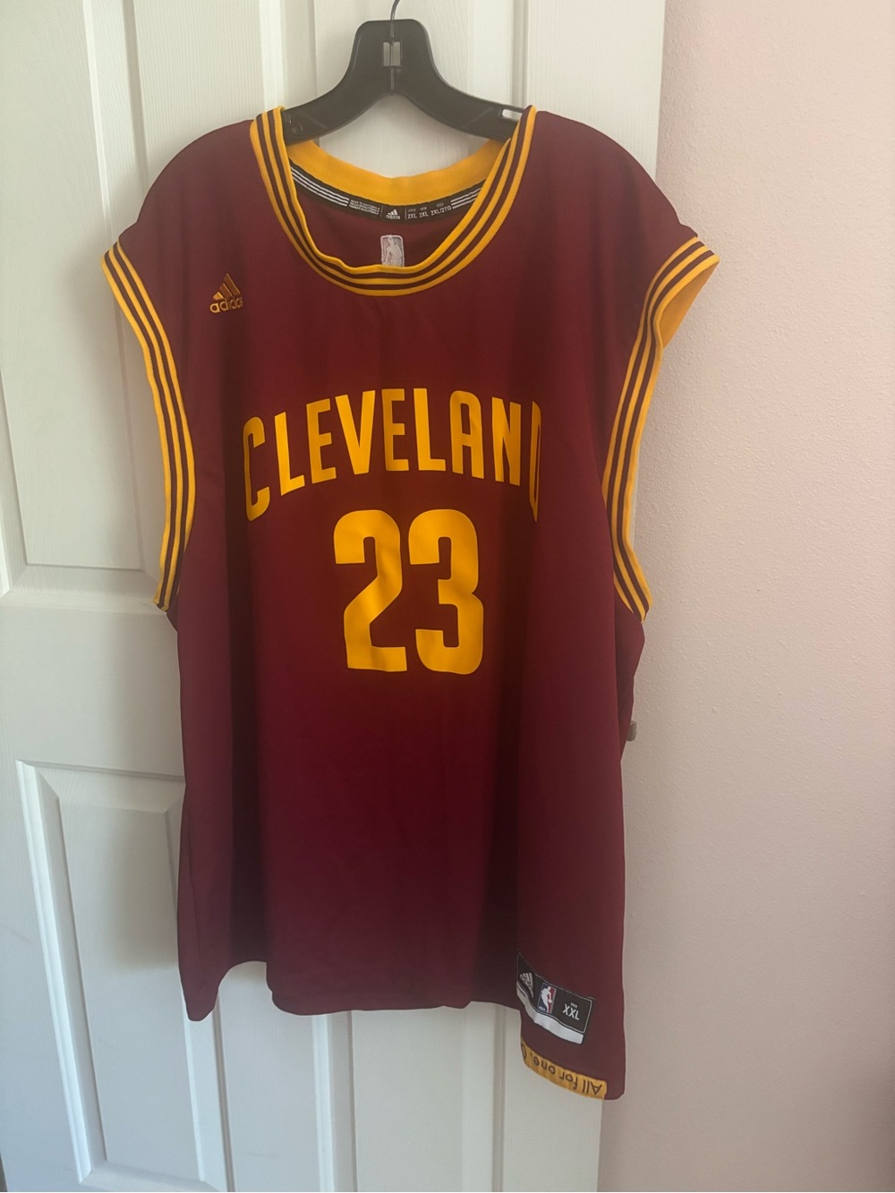 LeBron James #23 Cleveland Cavaliers Adidas Swingman Jersey Men's xxl